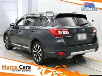 2015 Subaru Outback - Thumbnail