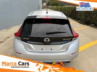 2019 Nissan leaf G - Thumbnail