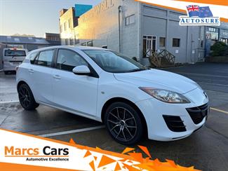 2011 Mazda Mazda3 - Thumbnail