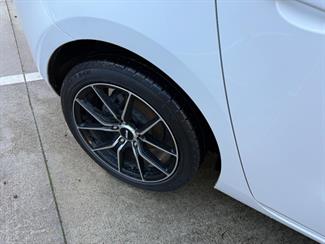 2011 Mazda Mazda3 - Thumbnail