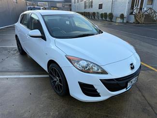 2011 Mazda Mazda3 - Thumbnail