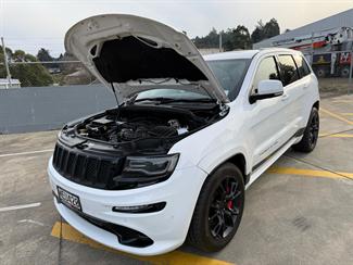 2015 Jeep Grand Cherokee - Thumbnail