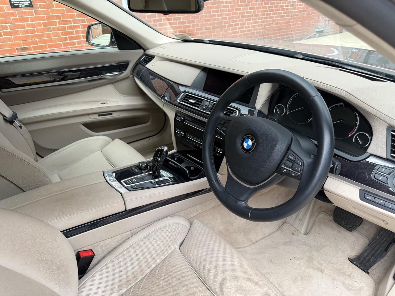 2009 BMW 750I