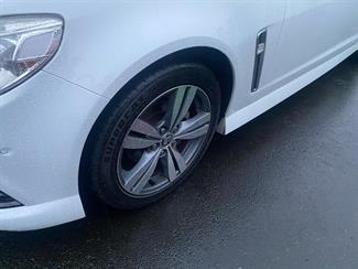 2014 Holden Commodore - Thumbnail