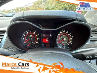 2015 Holden Hsv - Thumbnail