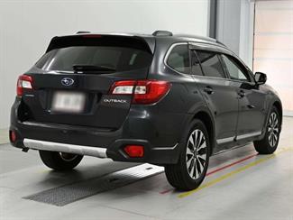 2015 Subaru Outback - Thumbnail