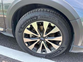 2015 Subaru Outback - Thumbnail