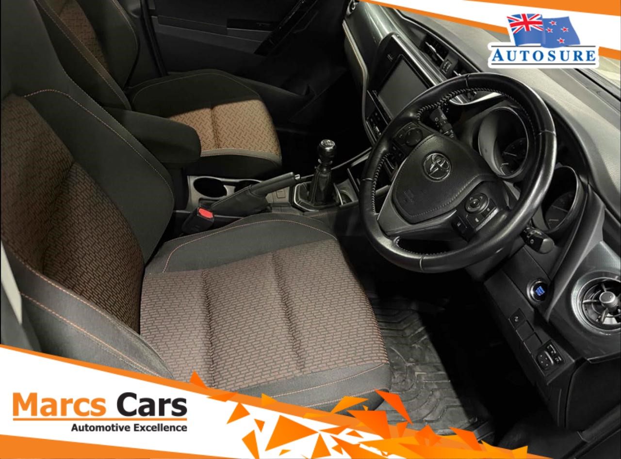 2016 Toyota Corolla Auris RS