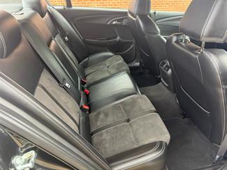 2015 Holden Commodore - Thumbnail