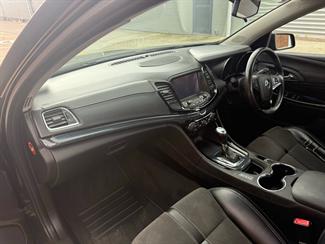 2015 Holden Commodore - Thumbnail
