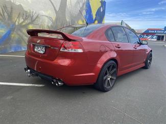 2010 Holden Commodore - Thumbnail