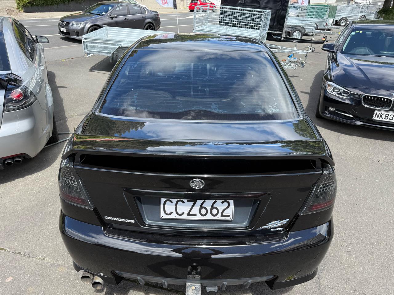 2004 Holden Commodore