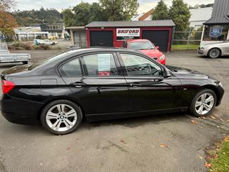 2012 BMW 320I - Thumbnail