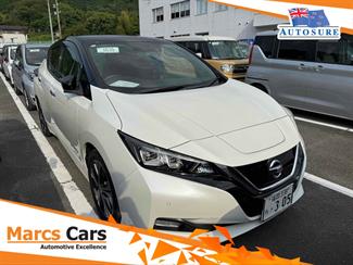 2018 Nissan Leaf X - Thumbnail