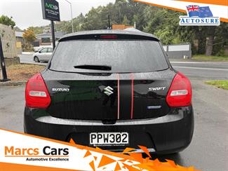 2022 Suzuki Swift - Thumbnail