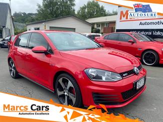 2013 Volkswagen Golf - Thumbnail