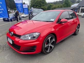 2013 Volkswagen Golf - Thumbnail