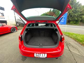 2013 Volkswagen Golf - Thumbnail